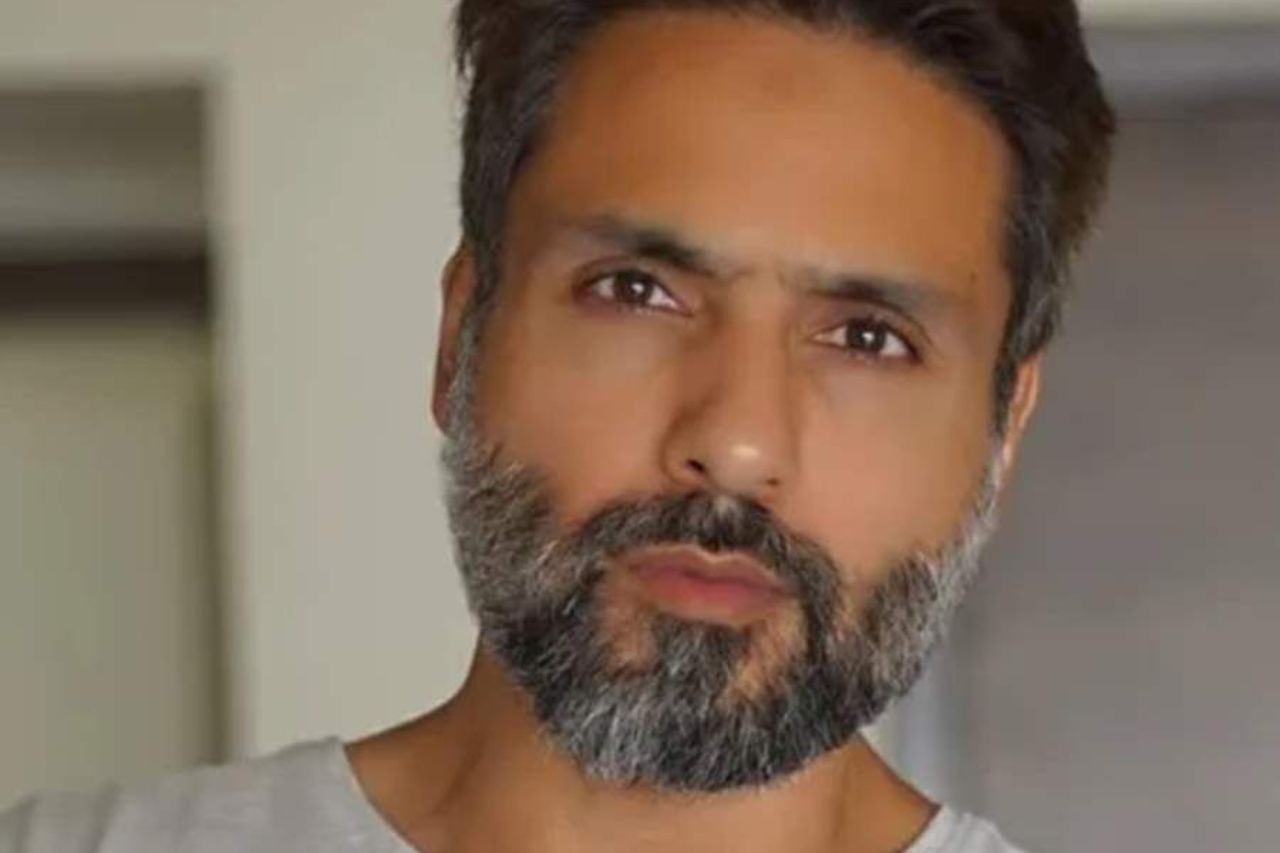 ‘I want to be like my character Dev’ says, Iqbal khan sharing his experience on Star Bharat’s new show 'Na Umr ki Seema Ho'.