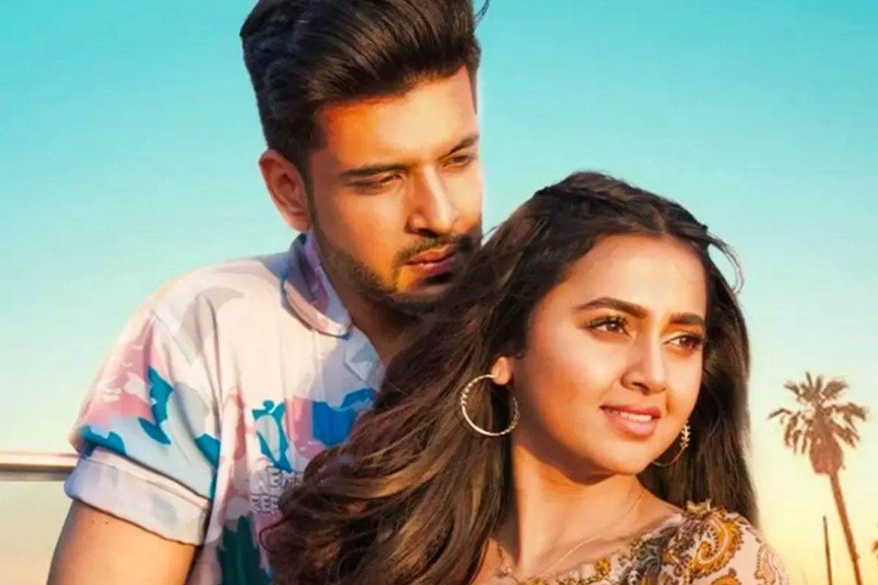 Karan Kundrra teases Tejasswi Prakash about her couture coat in a photoshoot; Asks her to return his carpet