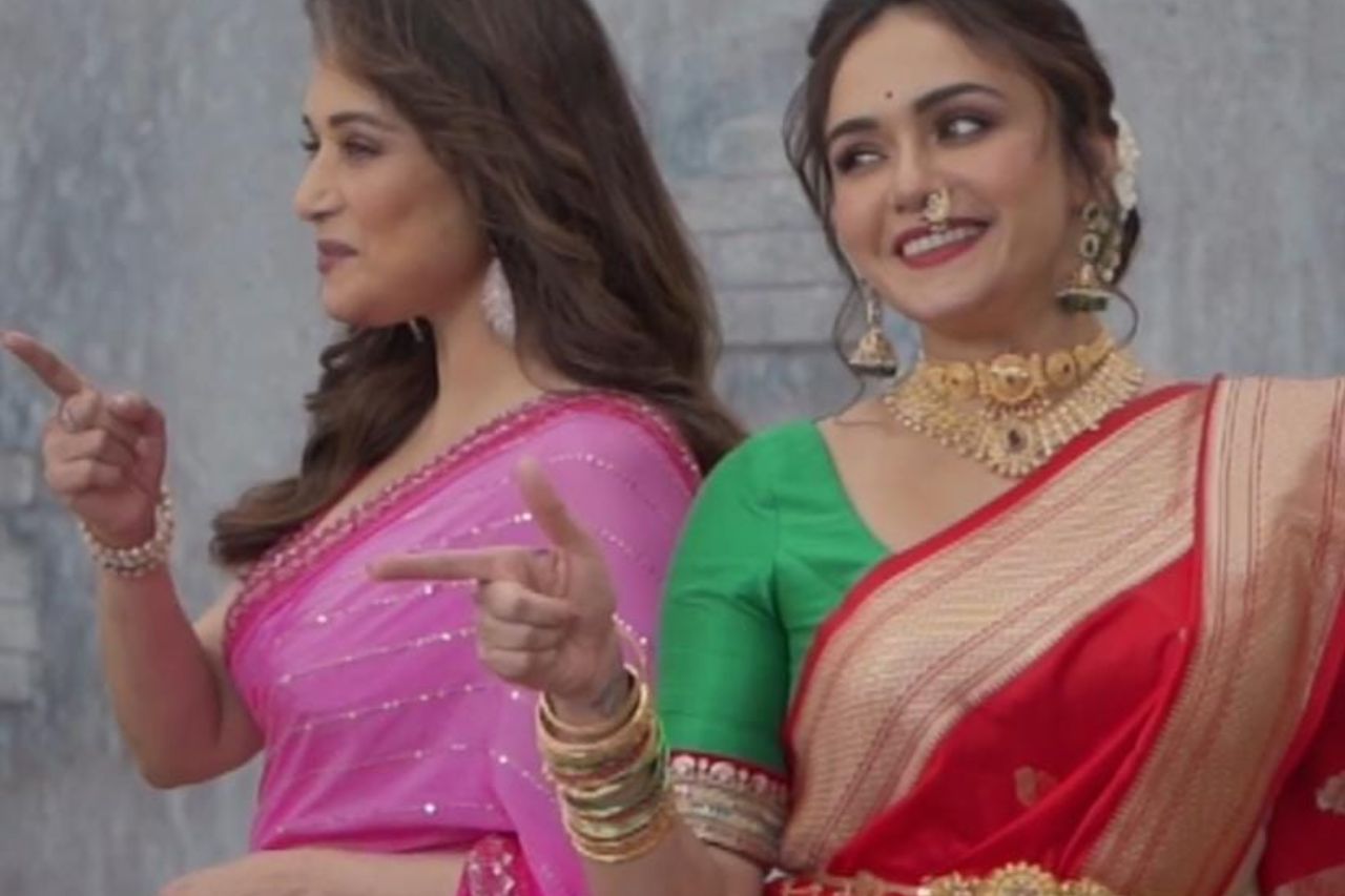 Chandramukhi star Amruta Khanvilkar shakes a leg with Madhuri Dixit at the promo shoot of Jhalak Dikhlaa Jaa