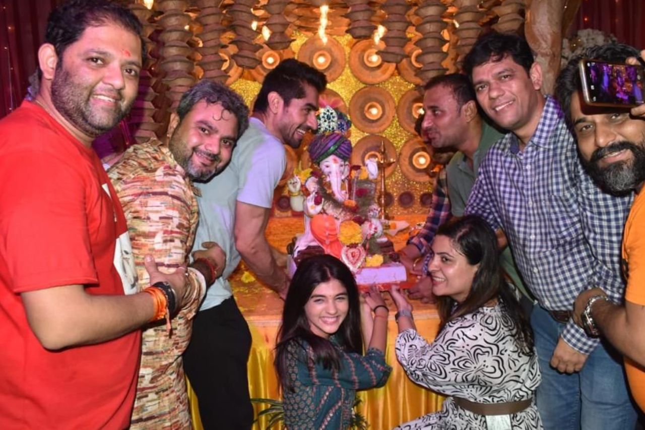 Rajan Shahi's show's Ganpati Visarjan was a rocking affair!