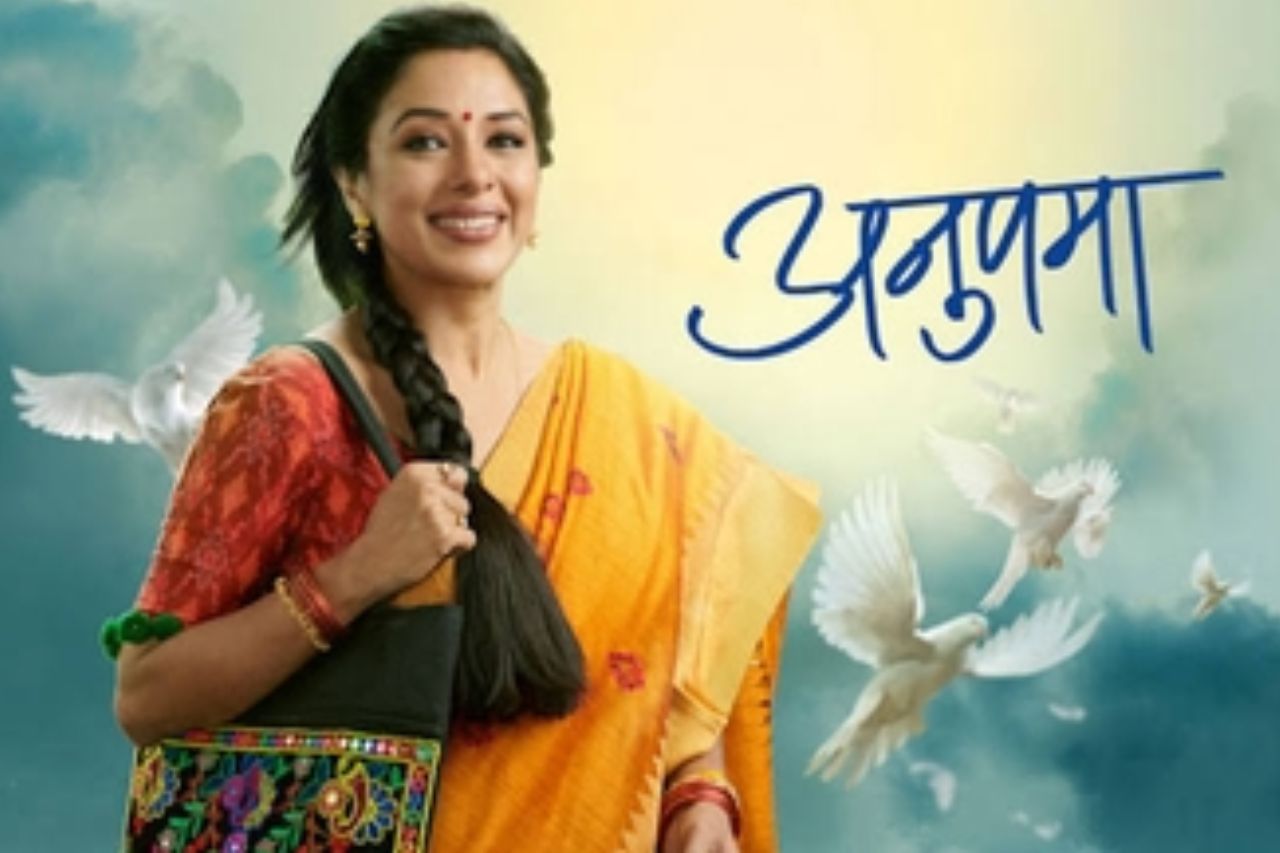 Star Plus’s Anupamaa team initiates BaatKaro and BaatKarneDo Campaign!!